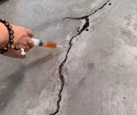 若羌混凝土裂缝修补技术详解​